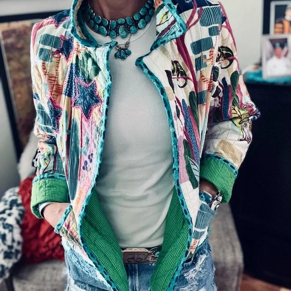 Colorful Quilted Jacket with Unique Print - Picture 4 of 11
